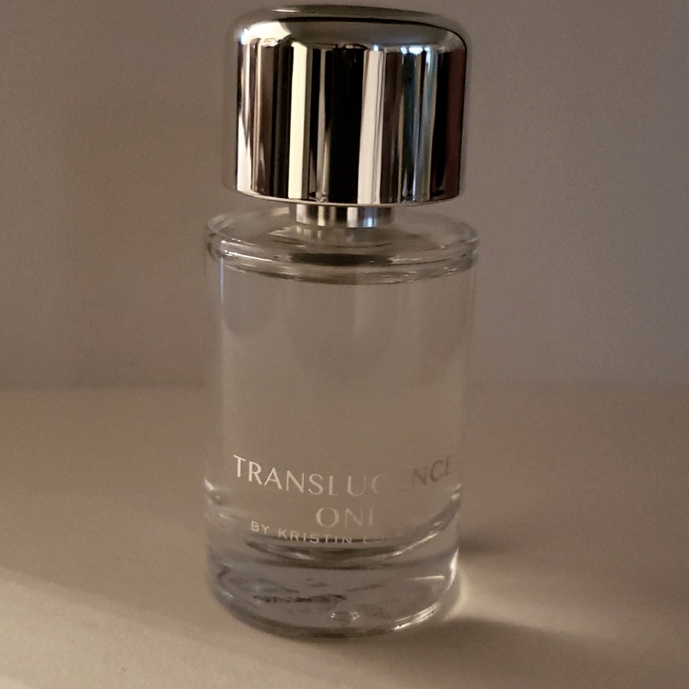 Translucence One Fragrance 1 oz new Kristin E